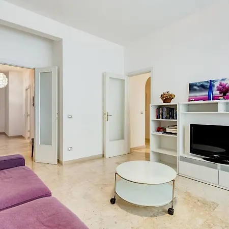 Vatican Andrea's Appartement